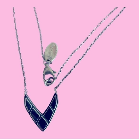 Elizabeth and James Chevron Pendant Necklace sterling - Picture 3 of 8